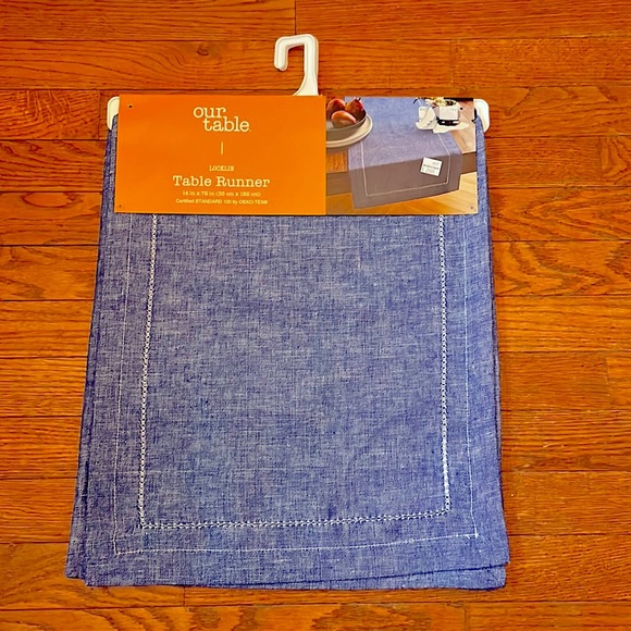 Locklin Table Runner in denim blue - Picture 1 of 4